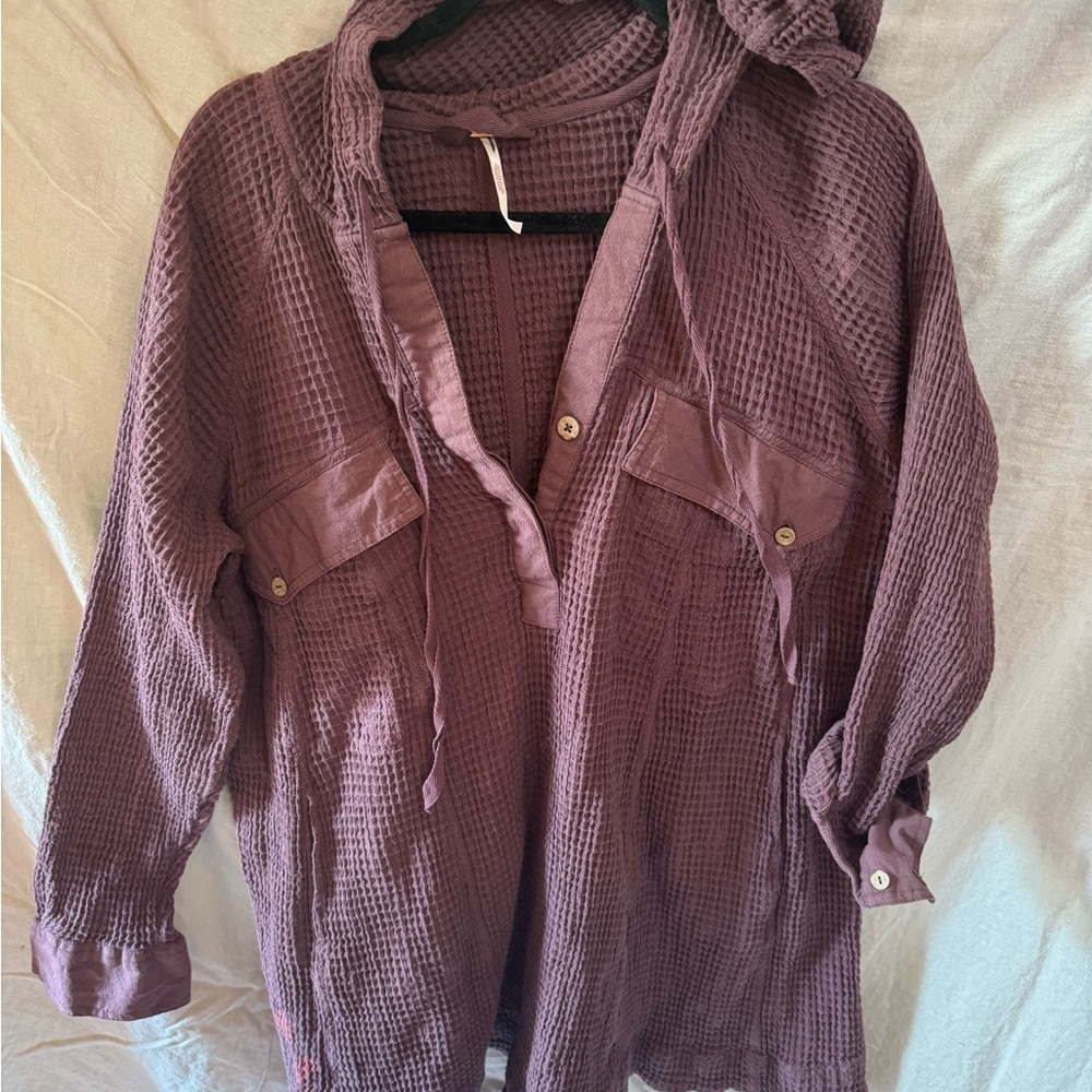 Woman’s Free People Plum Hooded Sweatshirt size l